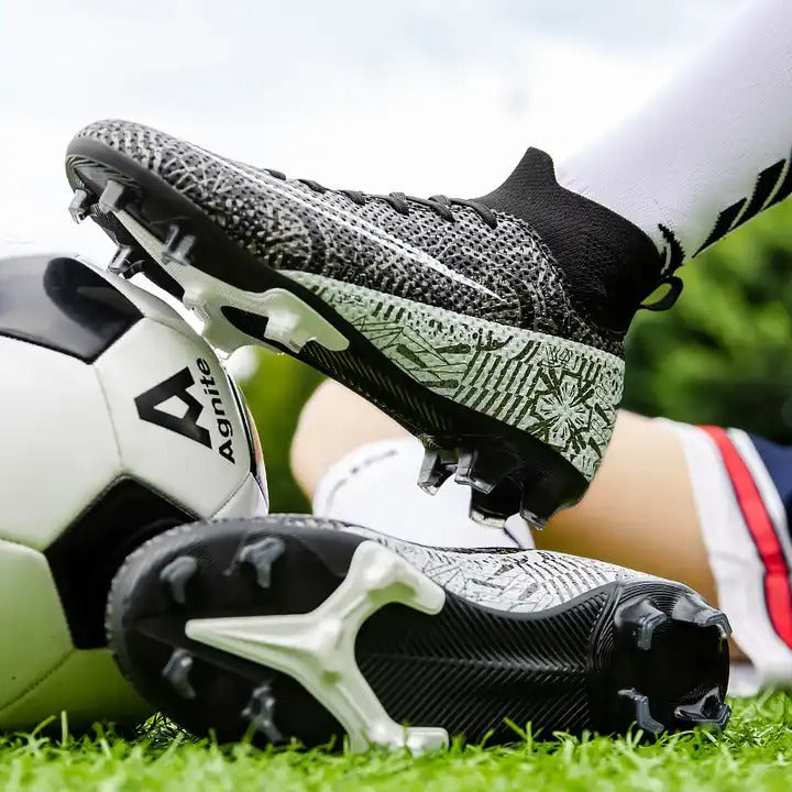 Chaussures de football professionnelles à crampons montantes et respirantes | 23152