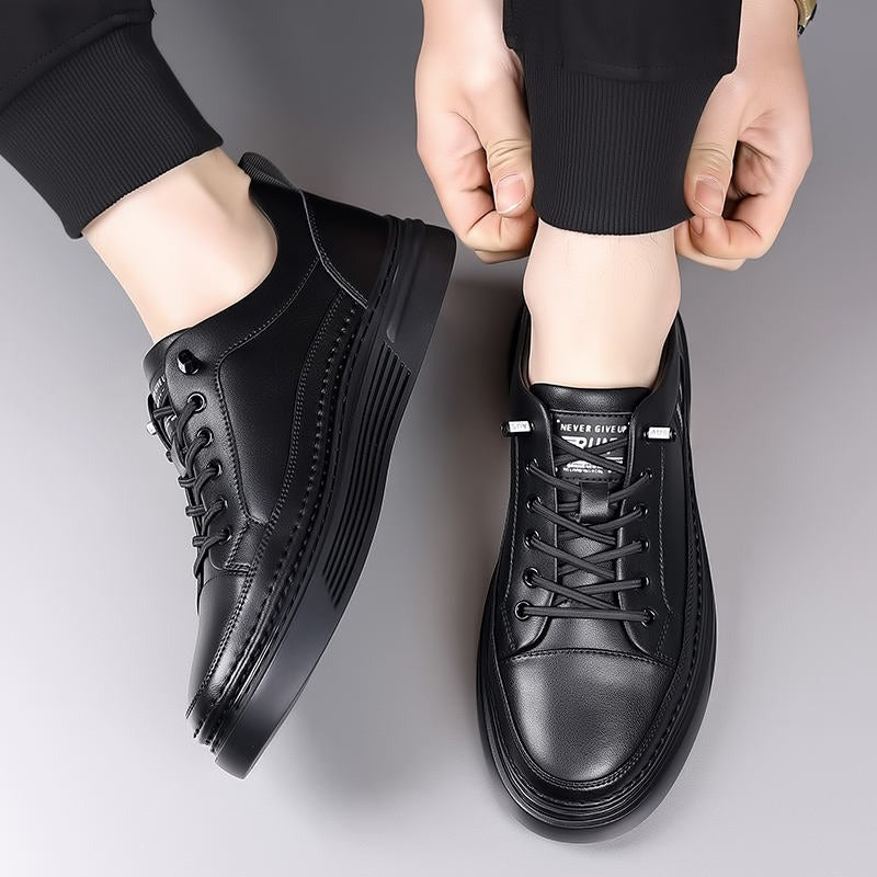 Sneakers in pelle casual con punta affilata comode scarpe traspiranti con lacci | L8081