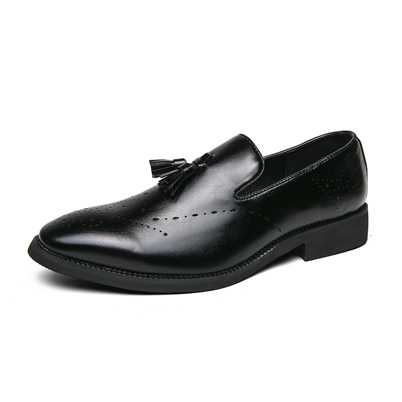 Mocassini in vera pelle Scarpe da esterno Scarpe casual in pelle intagliata con nappine a punta | 8739