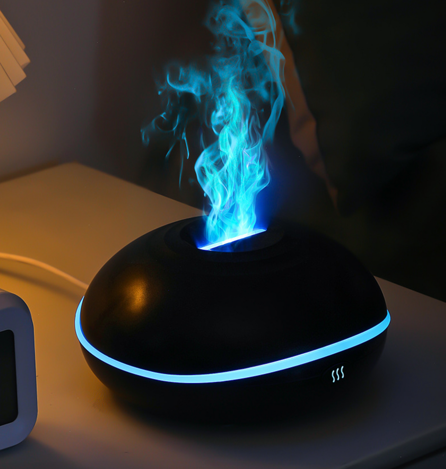 Realistic Flame Effect Aromatherapy Diffuser – 7-Color LED Humidifier USB Powered for Home, Office & Bedroom | SD13