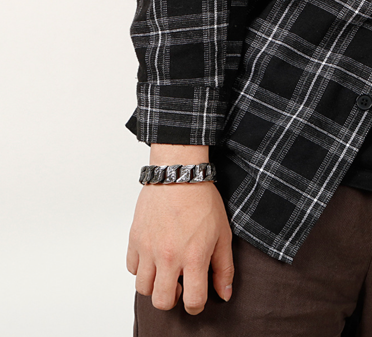 Men's Retro Titanium Steel Bracelet – Punk Rock Style with Snap Clasp | KB123641-BDJX