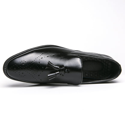 Mocassini in vera pelle Scarpe da esterno Scarpe casual in pelle intagliata con nappine a punta | 8739 