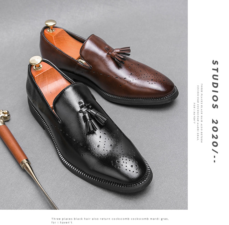 Mocassini in vera pelle Scarpe da esterno Scarpe casual in pelle intagliata con nappine a punta | 8739 