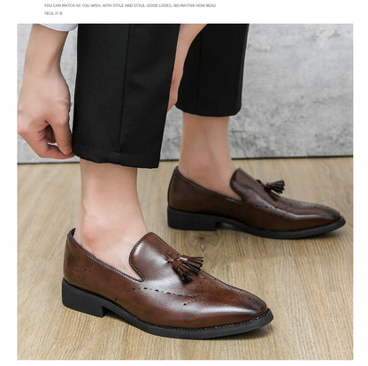 Mocassini in vera pelle Scarpe da esterno Scarpe casual in pelle intagliata con nappine a punta | 8739 