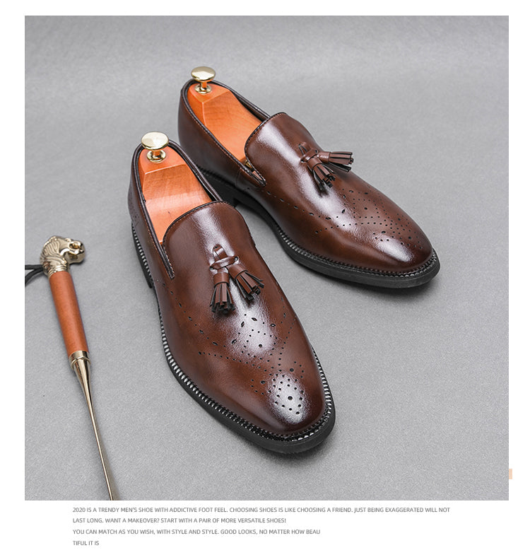 Mocassini in vera pelle Scarpe da esterno Scarpe casual in pelle intagliata con nappine a punta | 8739 